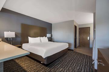 Room 30 of 71