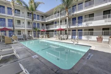Pool 2 of 14