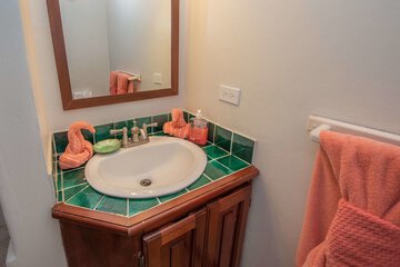 Bathroom sink