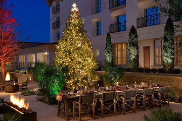 Hotel Exterior 48 of 51