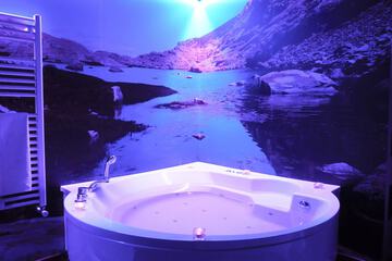 Jetted tub
