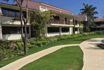 Courtyard View