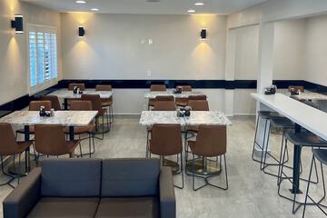 Breakfast area