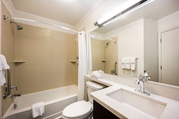 Room 17 of 25
