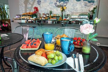 Breakfast meal