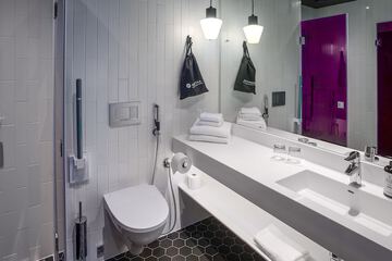 Bathroom sink