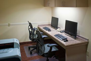 Business Center 33 of 33