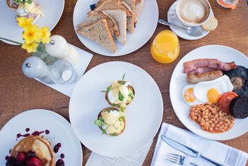 Breakfast meal