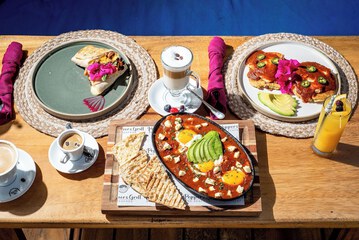 Breakfast meal