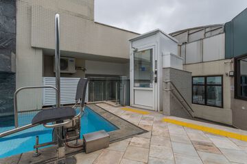Rooftop pool
