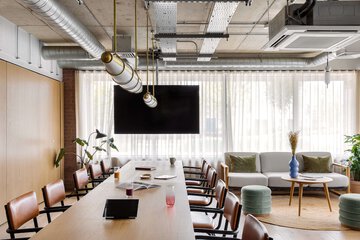 Meeting facility