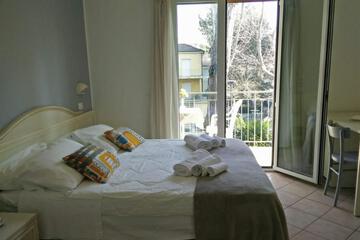 Photo 50