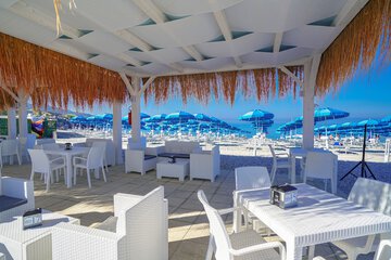 Beach bar