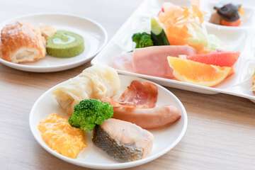 Breakfast buffet
