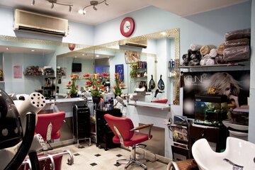 Hair salon