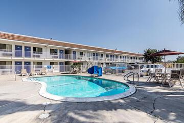 Motel 6 Modesto CA