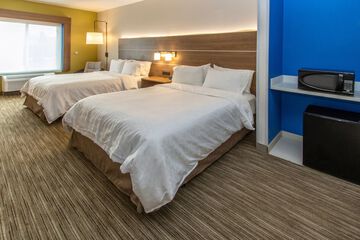 Room 35 of 135
