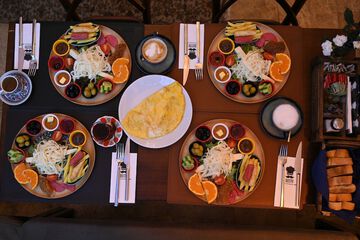 Breakfast meal