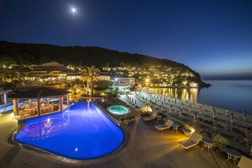 Rooftop pool
