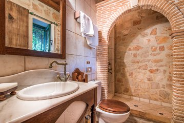 Bathroom shower
