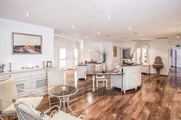 Spa reception