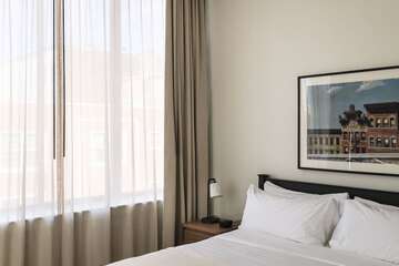 Room 12 of 37