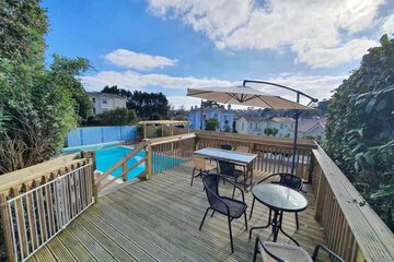 Sundeck