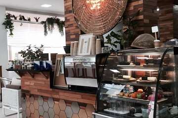 Coffee shop