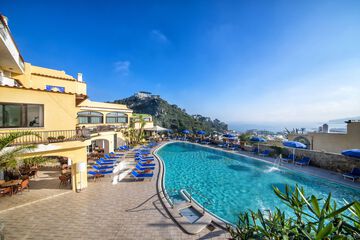 Rooftop pool