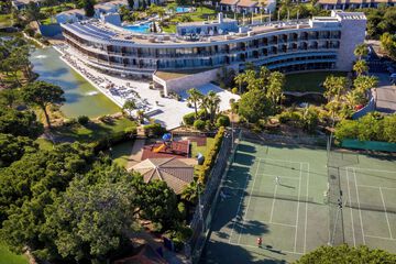 Tennis court