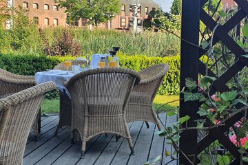 Sundeck