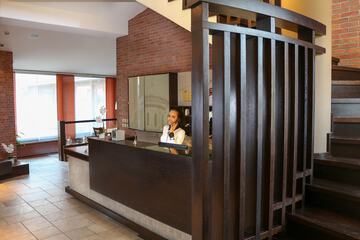 Concierge desk