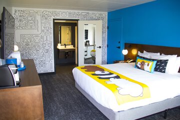 Room 6 of 39