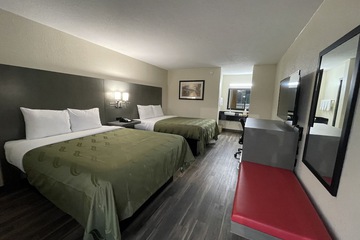 Room 12 of 16