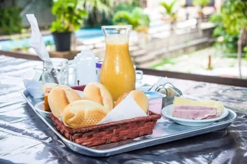 Breakfast meal