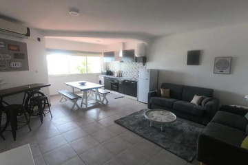 guest_rooms