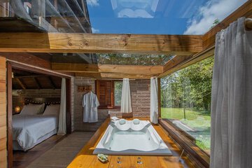 Jetted tub