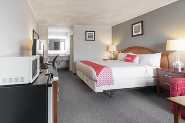 OYO Hotel Jennings Near Crowley LA I-10