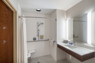 Room 19 of 44