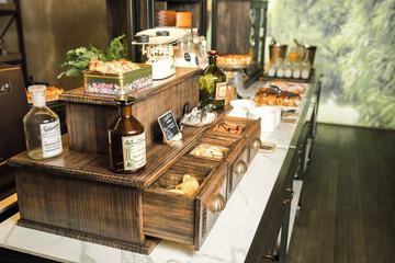 Breakfast buffet