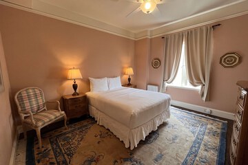 Room 21 of 69