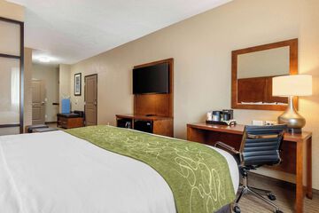 Room 10 of 30