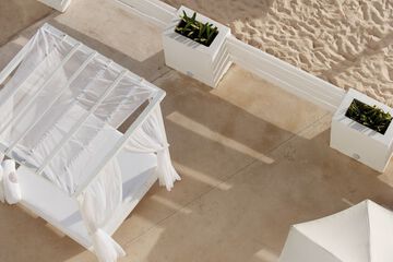 Sundeck