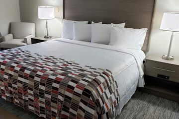Red Roof Inn & Suites Vicksburg