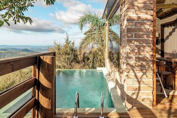 Infinity pool