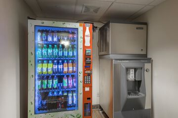 Hotel Interior 8 of 33