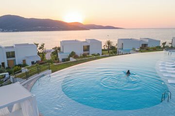 Infinity pool