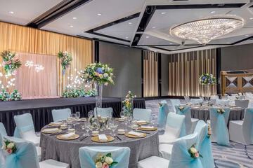 Indoor wedding