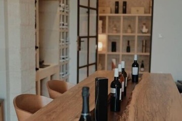 Tasting room