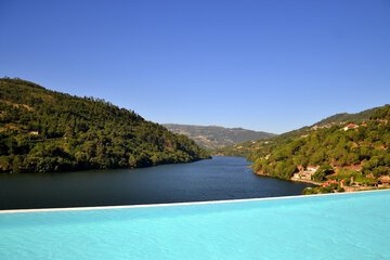 Infinity pool